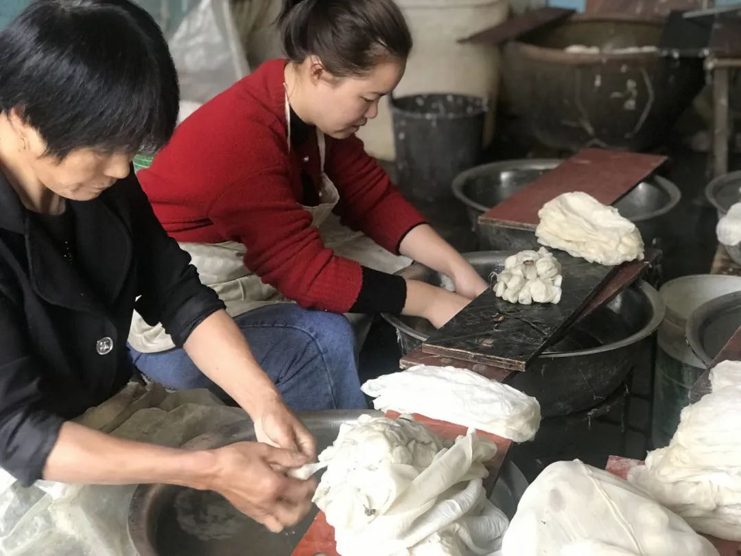 桐鄉(xiāng)蠶絲被,