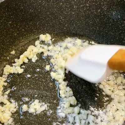 冷锅串串菜品有哪些（大厨教你如何烹饪冷锅串串）