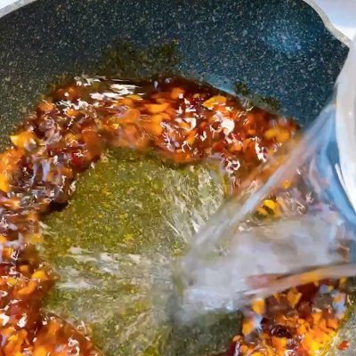 冷锅串串菜品有哪些（大厨教你如何烹饪冷锅串串）
