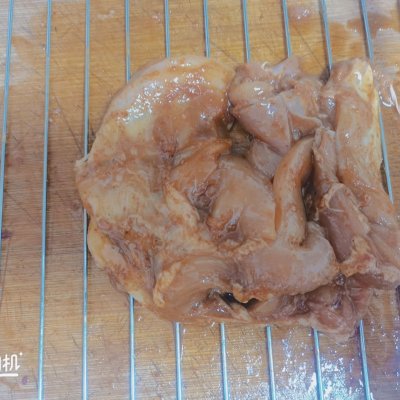 奥尔良烤肉拌饭怎么做（简单好吃的奥尔良烤肉拌饭教程）