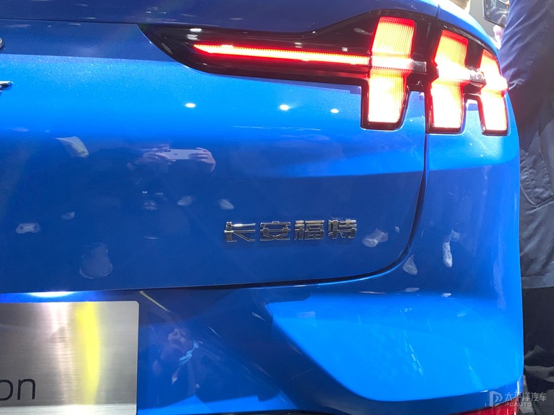 3.3秒破百/1000km续航都是小意思 上海车展十大最强电动车