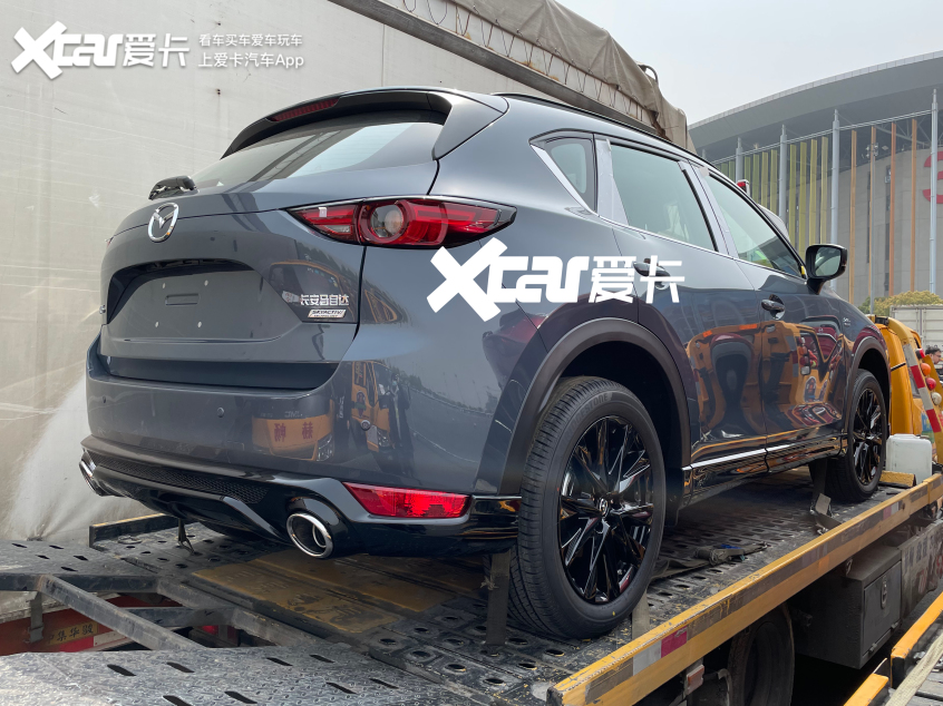 2021上海车展探馆马自达CX-5黑骑士版实车先行