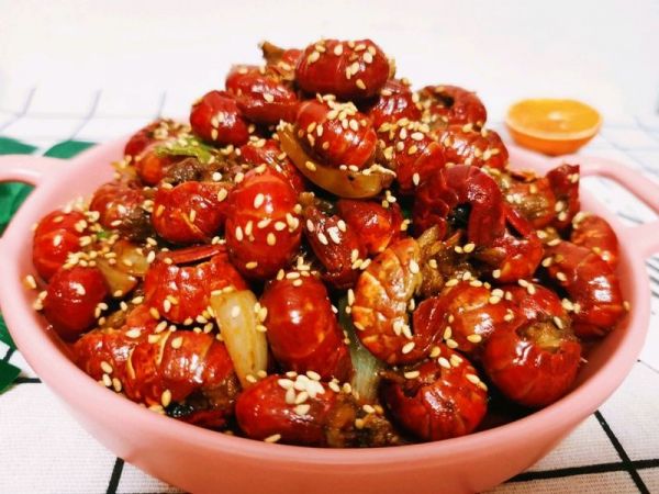 龍蝦尾的家常做法,龍蝦尾的家常做法簡(jiǎn)單