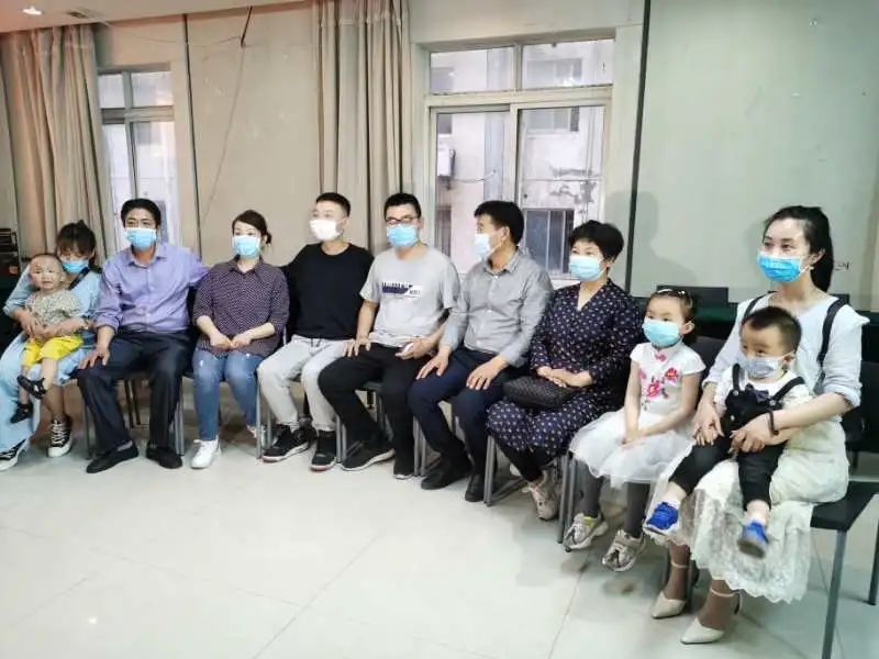 网友热议：错换人生28年，谁会是最后的赢家？ @法眼观点:真相终会水落石出。