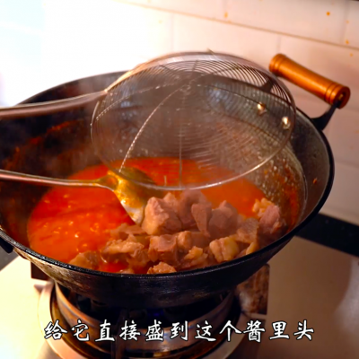 西红柿牛腩的做法（咸甜可口的家常炖菜西红柿炖牛腩）