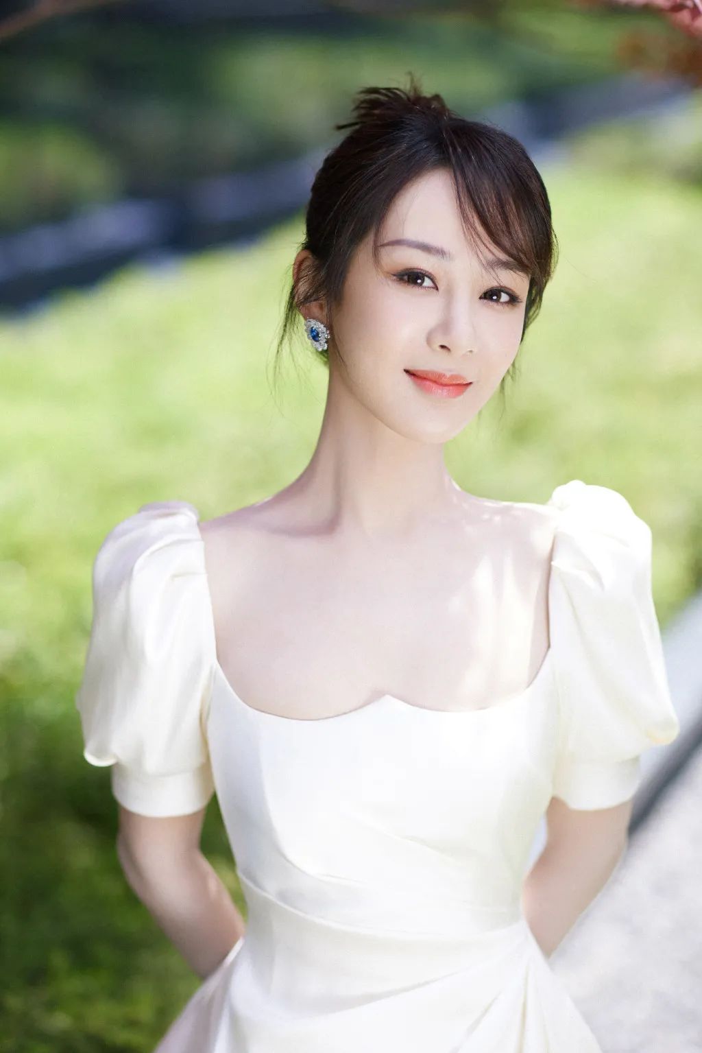 杨紫怎么和谁都能"组cp"?