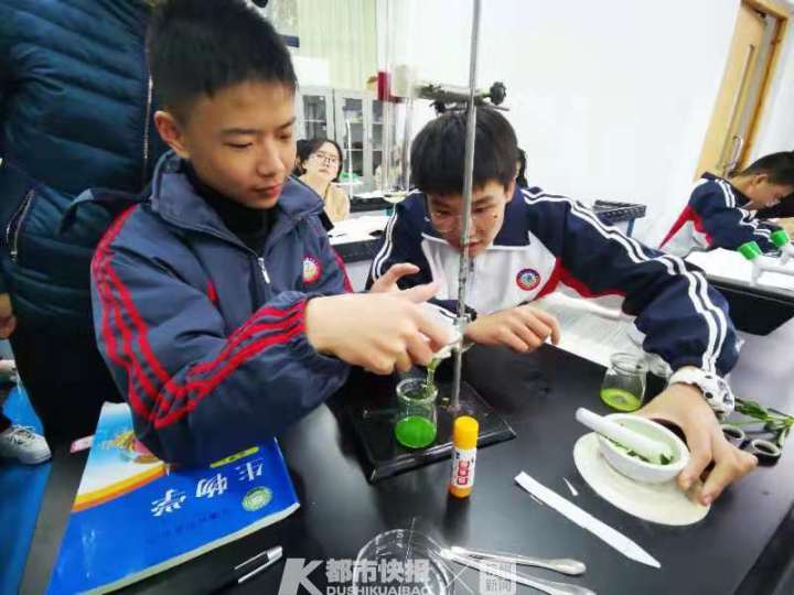 短短5年，杭州之江高中成为杭州市区办学规模最大的民办高中，本科率在同类高中名列前茅