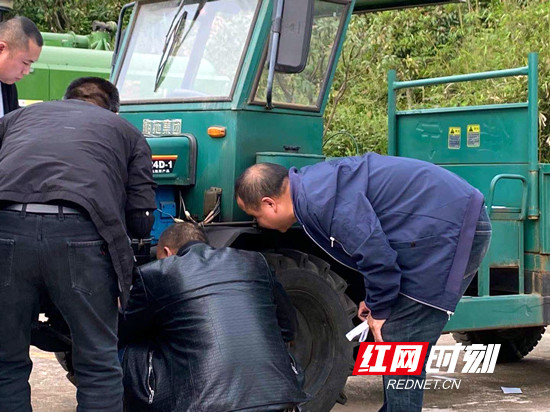 慈利縣農(nóng)機事務(wù)中心：護(hù)航春耕備耕 助推黨史學(xué)習(xí)教育走實走深