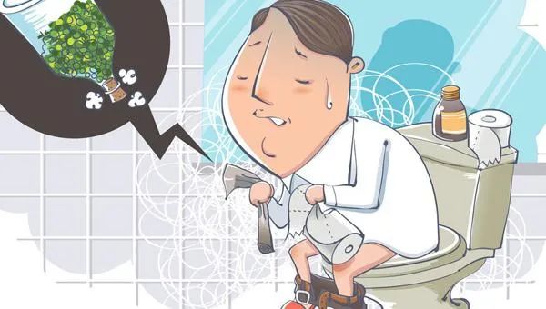 长期便秘，25岁男子选择“走后门”险送命，原来是花露水瓶惹的祸