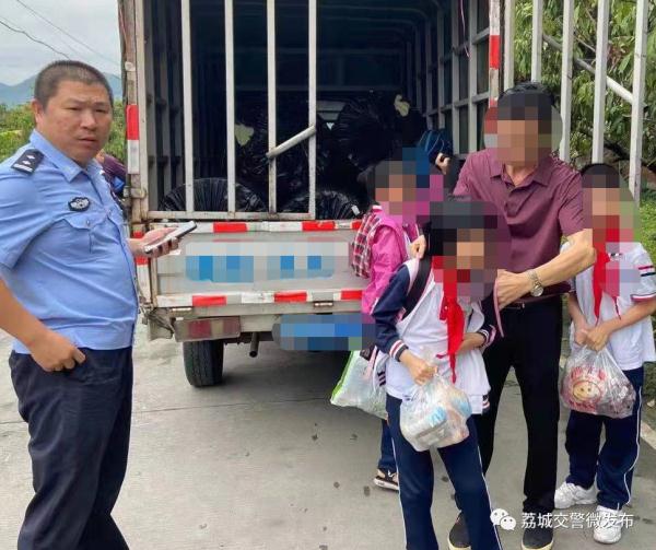 “黑校车”别拿孩子生命当儿戏