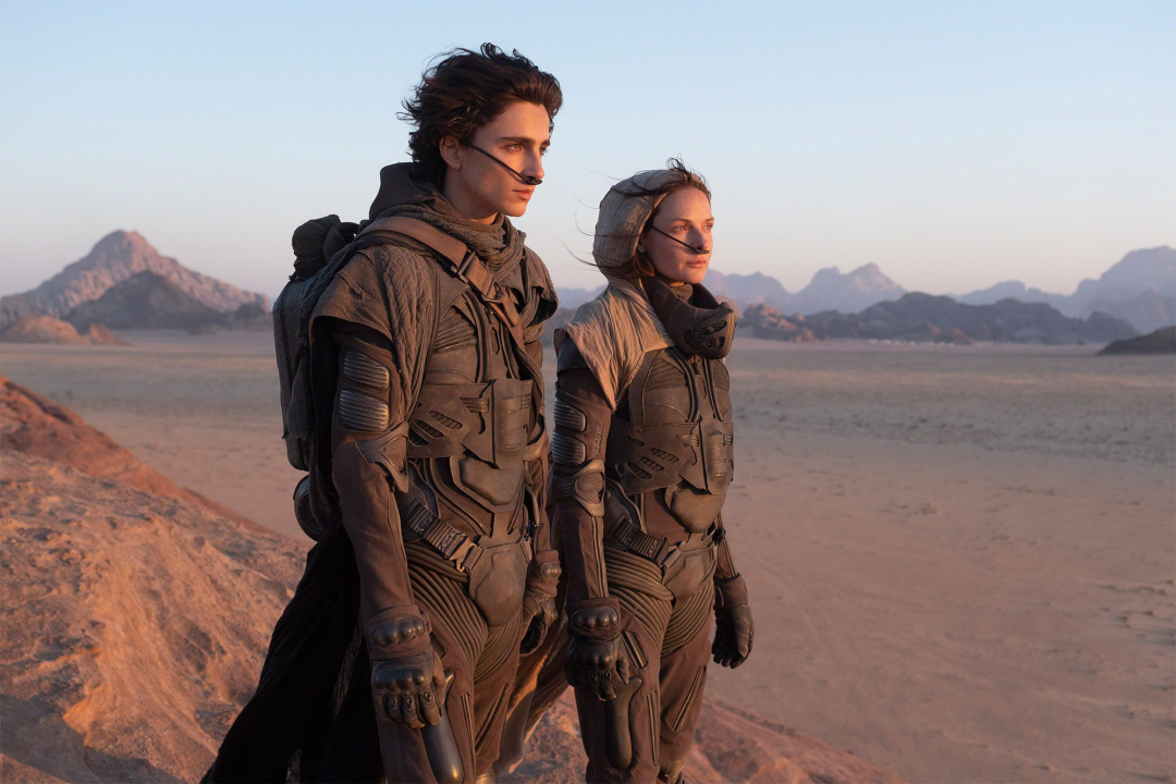 《沙丘》全球票房超14亿元，这部“一生必读”科幻巨著的电影改编得怎么样？