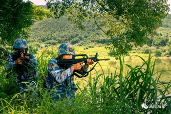 蛟龙突击｜这群陆战队员A爆了