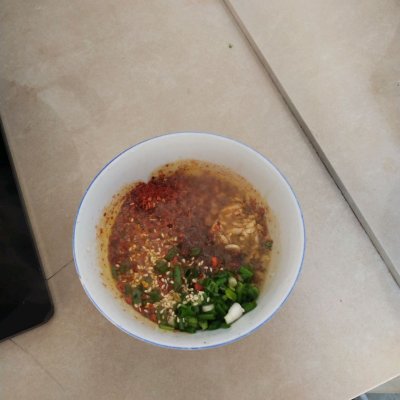 怎样做凉面更美味（家庭版凉面你这么做比买的还好吃）