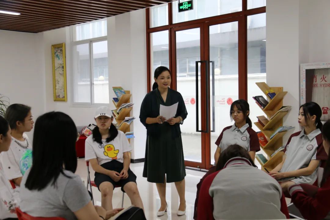 上海美达菲学校荣登《2021胡润百学·可招收中国籍学生的中国国际学校80强》