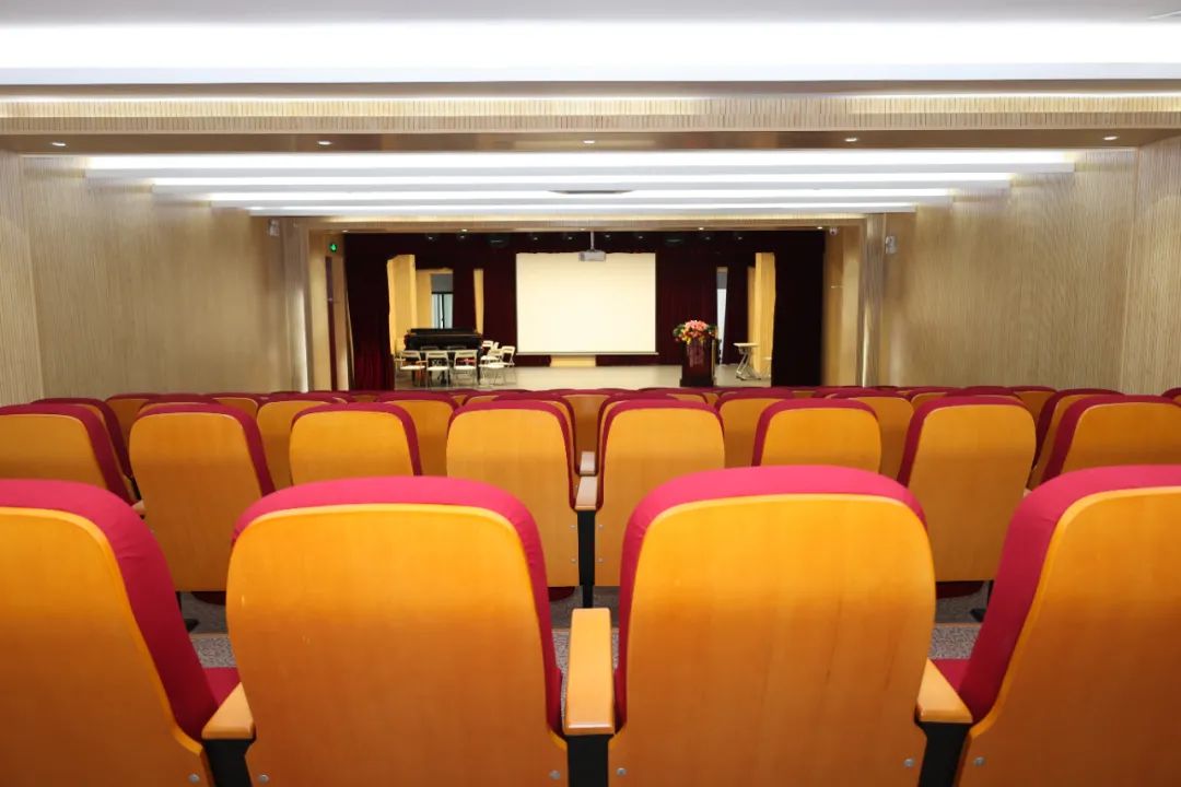 上海美达菲学校荣登《2021胡润百学·可招收中国籍学生的中国国际学校80强》