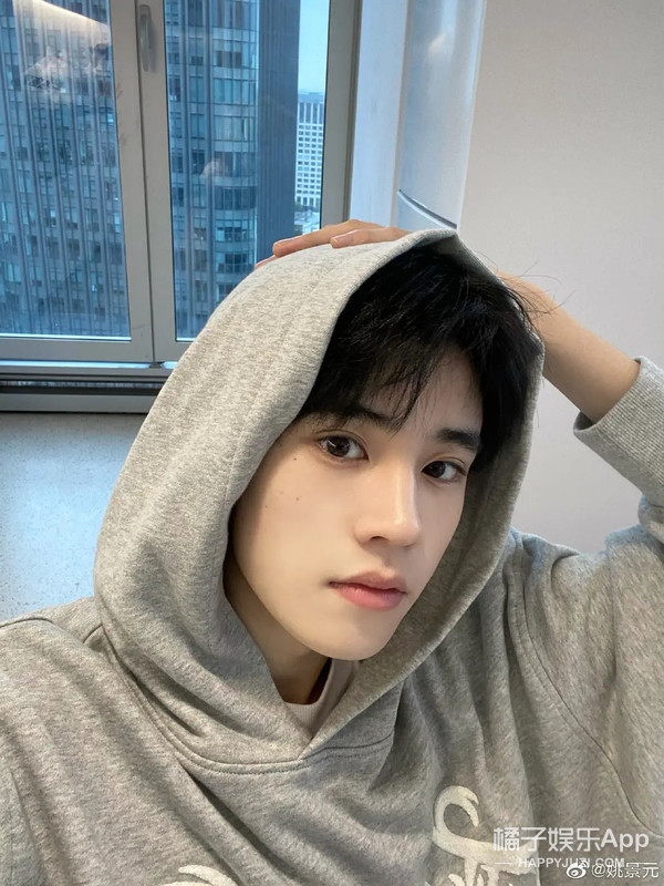 内娱学历内卷了？回顾历届明星高考成绩，张新成关晓彤被称真学霸