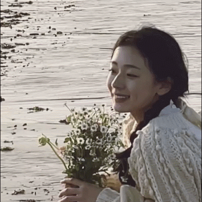 内娱学历内卷了？回顾历届明星高考成绩，张新成关晓彤被称真学霸