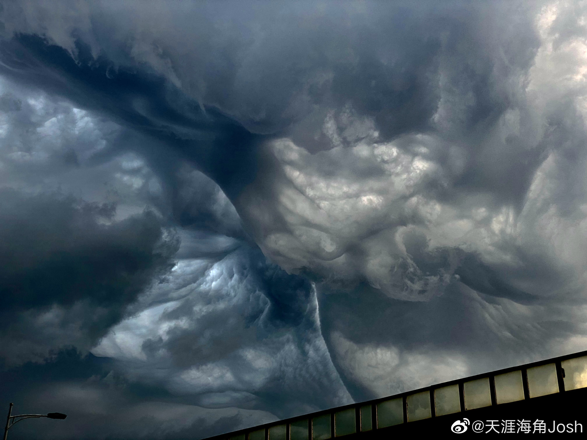 世界上最诡异的云世界上最恐怖的彩虹