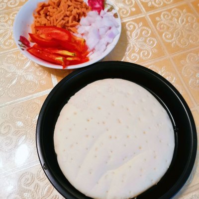 空气炸锅 披萨做法（教你做空气炸锅速成版番茄红肠披萨）