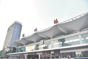 福建：从鹰厦铁路开“驶”，驶入高铁时代