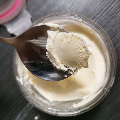 自制奶香冰淇淋（消耗淡奶油）自己做，方便更放心