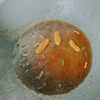 鲳鱼怎么做好吃又简单（简单易做的红烧鲳鱼教程）