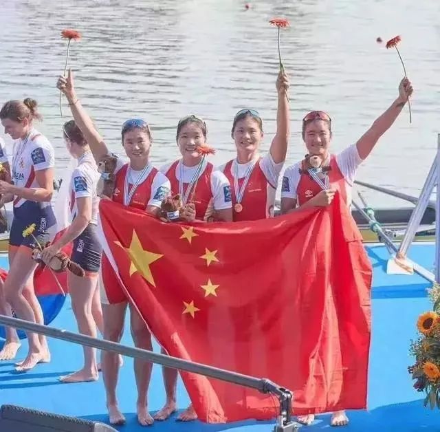 奥运冠军陈云霞，我们为你骄傲