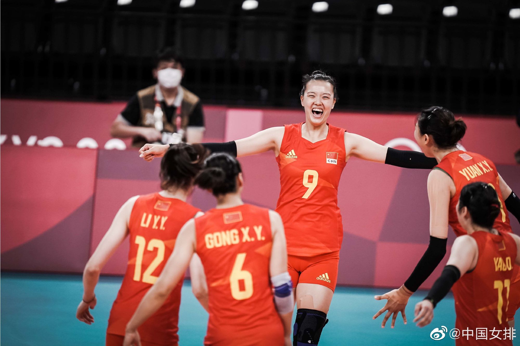 东京奥运会,中国女排3:0战胜意大利女排