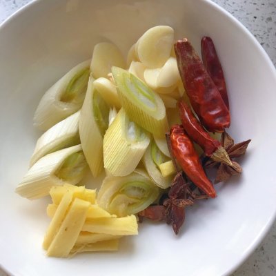 豆角燉肉的做法,東北豆角燉肉的做法