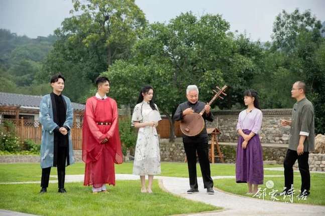 吃巧果、观星辰，读《迢迢牵牛星》了解别样“牛郎织女”的故事