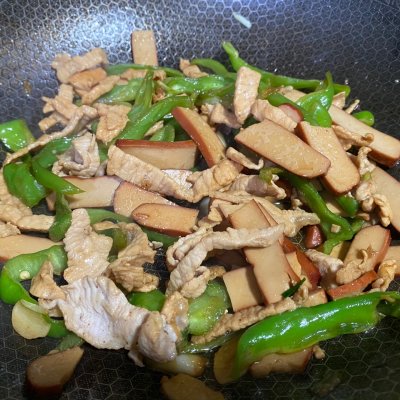 尖椒炒肉,尖椒炒肉絲的家常做法