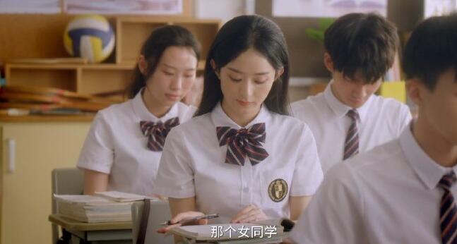 40岁谢娜二胎产后复出，发际线变高发缝变宽，高龄产妇复出不易