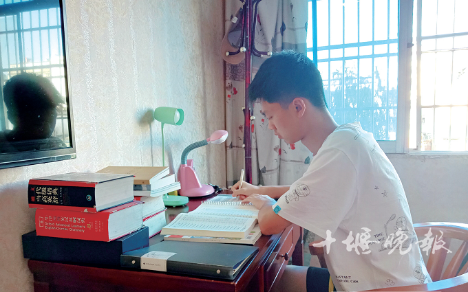 有香港90后爱心人士