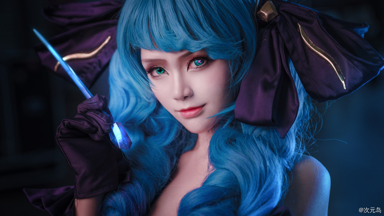 英雄联盟人物COSPLAY 灵罗娃娃格温COS图-哪边嗨