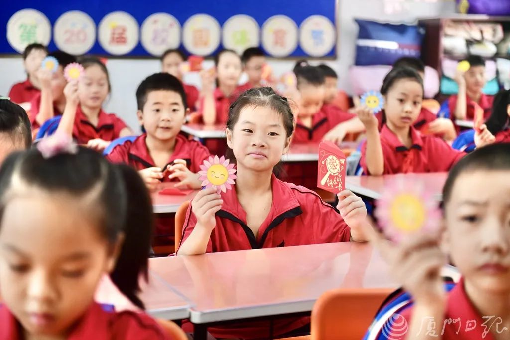 刚刚！全城上演！厦门家长都在关心……