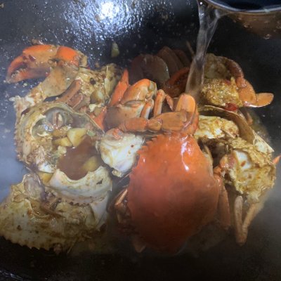 爆炒辣螃蟹️️️这样做也太好吃了吧！天天吃都不腻
