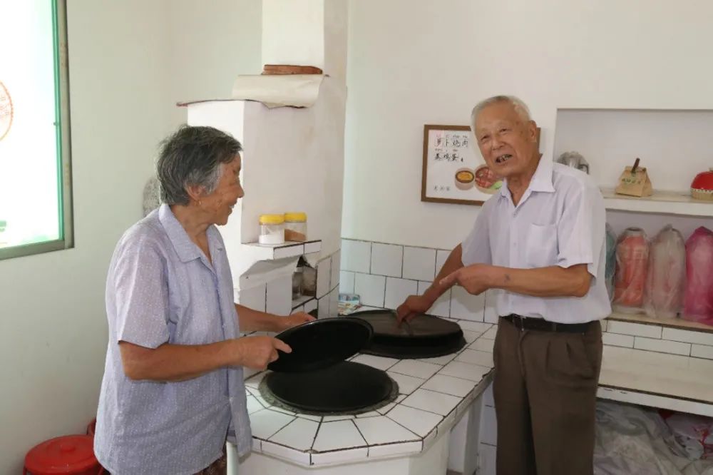 喜讯捎给总书记〡江苏镇江洪家勇家庭：“我们家的日子过得比风景画还要美”