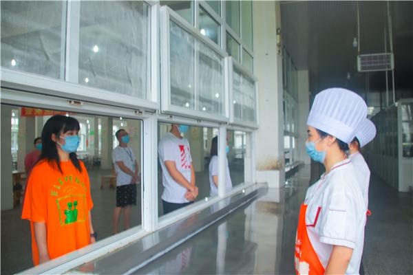 嘉州卫校开展秋季开学复课疫情防控应急演练
