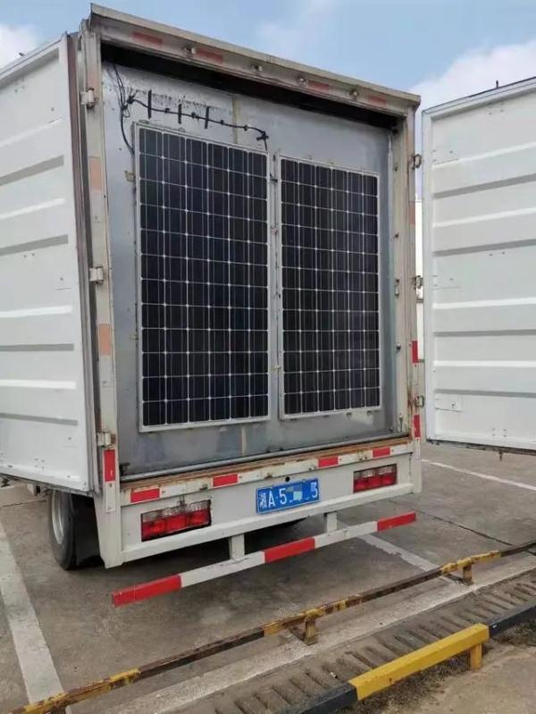 长沙一车主将大货车改房车旅游，洗衣机电冰箱都有！交警：回来吃罚单