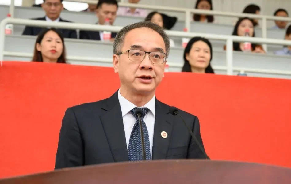 成信大校长余敏明寄语新生:恰是风华正茂 奋斗正当其时