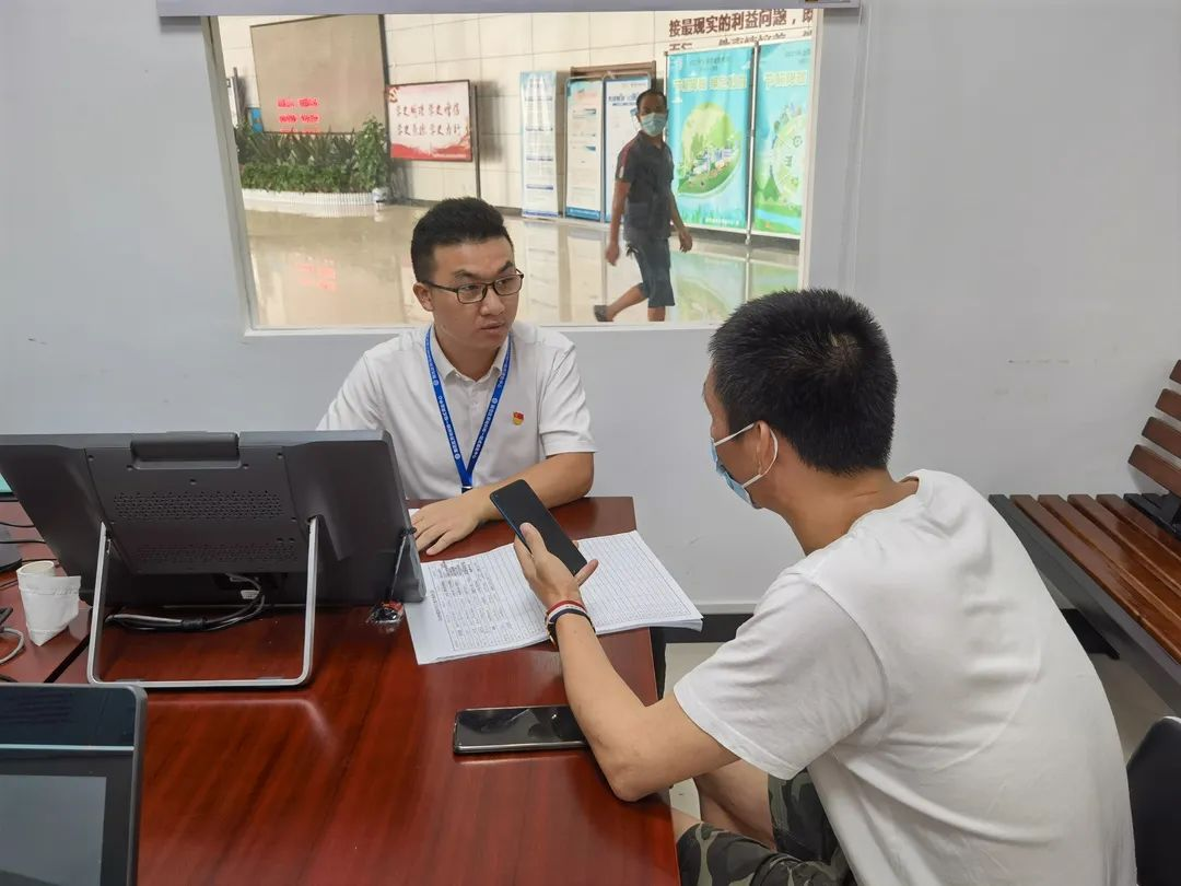 党建聚合力丨来了！省律协劳保委金牌律师团驻场雨花