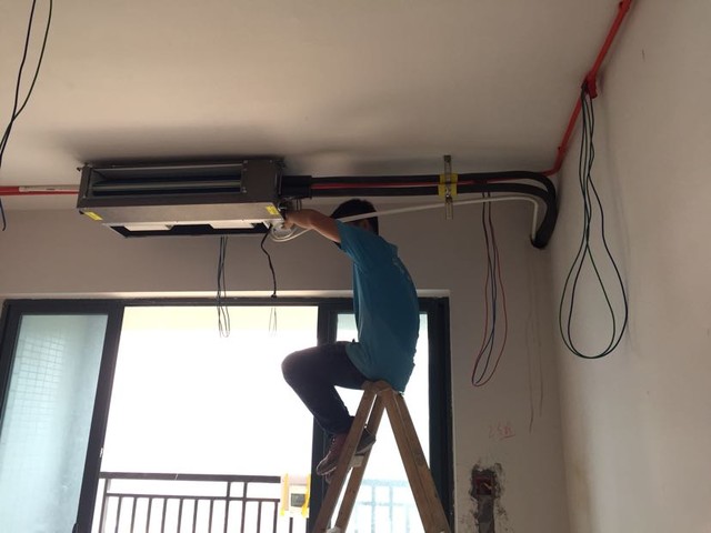 风管机一半性能靠安装，立式空调才真香