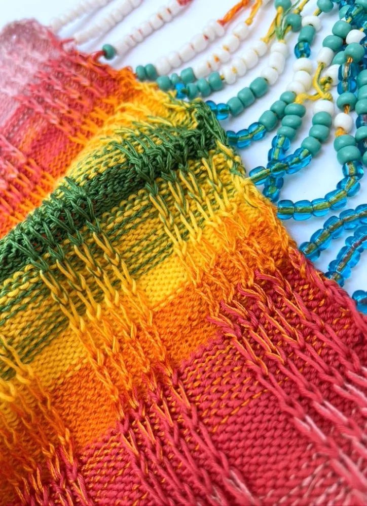 手工编织:浪漫气质与传统手工艺相融