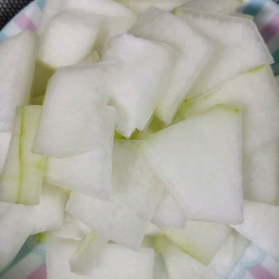 冬瓜虾仁怎么做（9步搞定清淡不失美味的虾仁炒冬瓜）