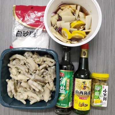 柠檬泡椒凤爪（大厨私藏的泡椒鸡爪做法教程）