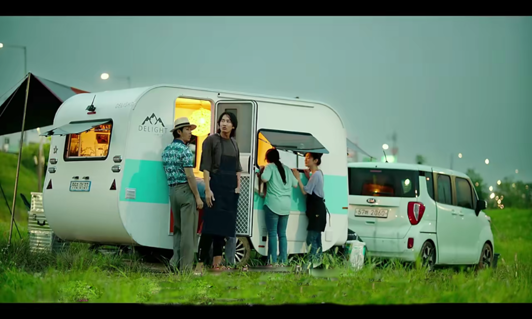 《地陷》结局太美好,令人忍唔住想get同款