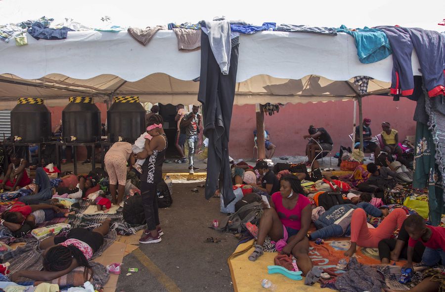 海地的脆弱与愤怒：政治动荡、自然灾害、美墨边境的难民