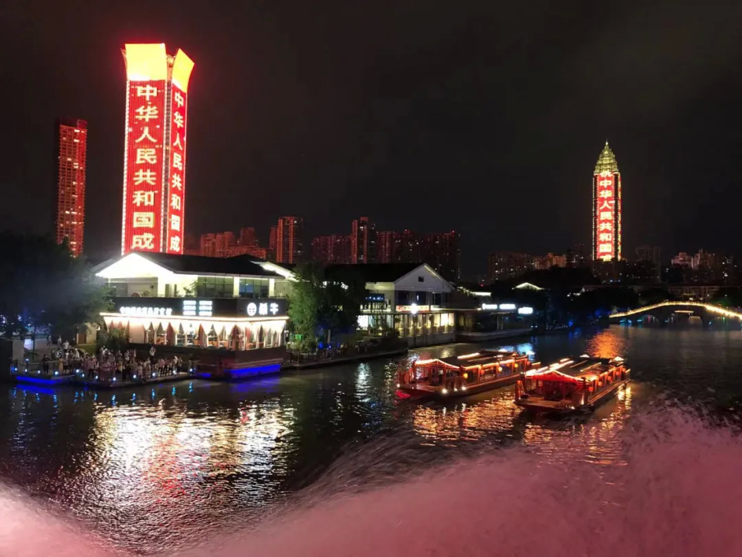 夜市,夜游,夜秀.国庆节的南塘街分分钟撩到你
