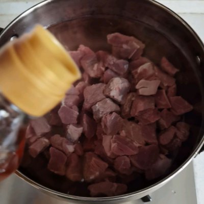 红烧牛肉,红烧牛肉的做法 最正宗的做法