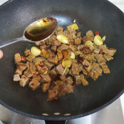 红烧牛肉,红烧牛肉的做法 最正宗的做法